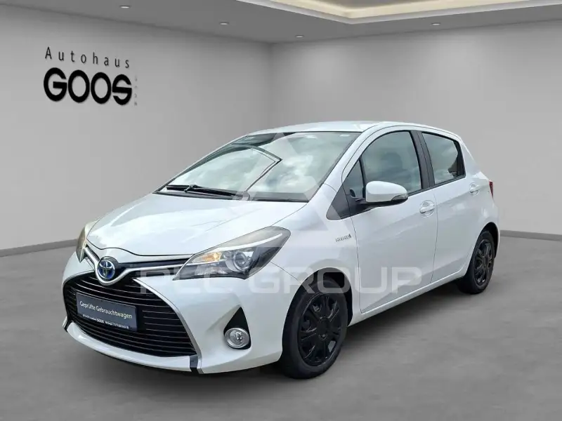 2015 Toyota YARIS