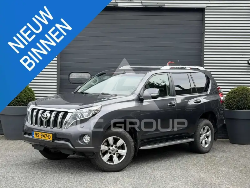 2015 Toyota LAND CRUISER