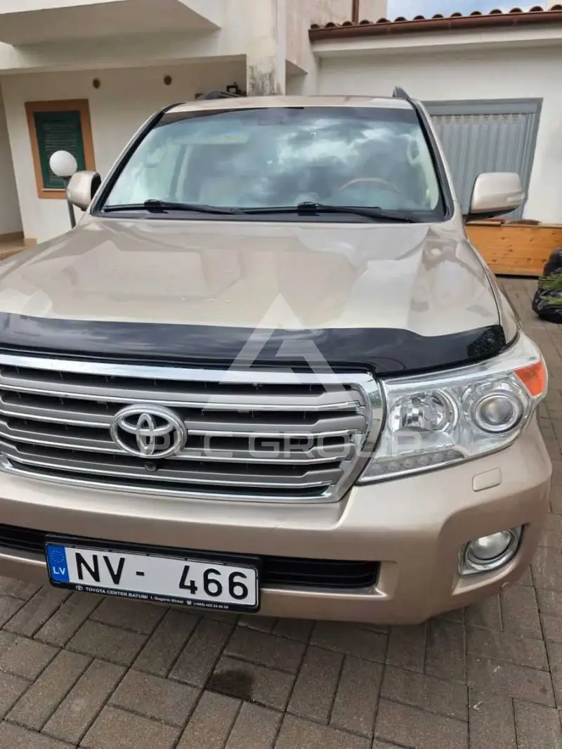 2015 Toyota LAND CRUISER