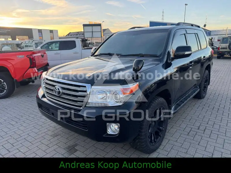2015 Toyota LAND CRUISER