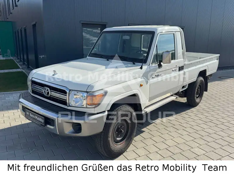 2015 Toyota LAND CRUISER