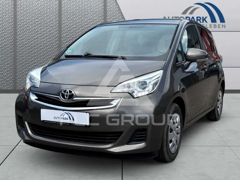 2015 Toyota VERSO