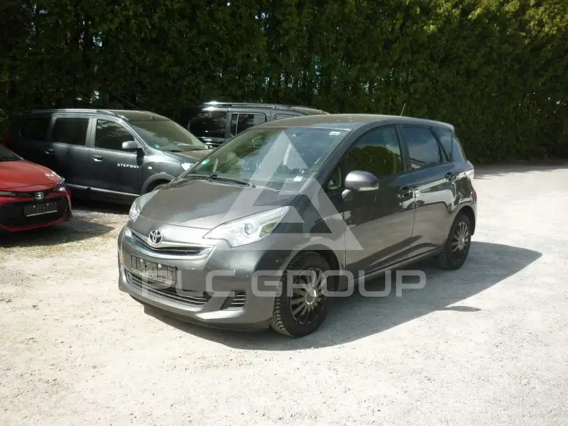2015 Toyota VERSO