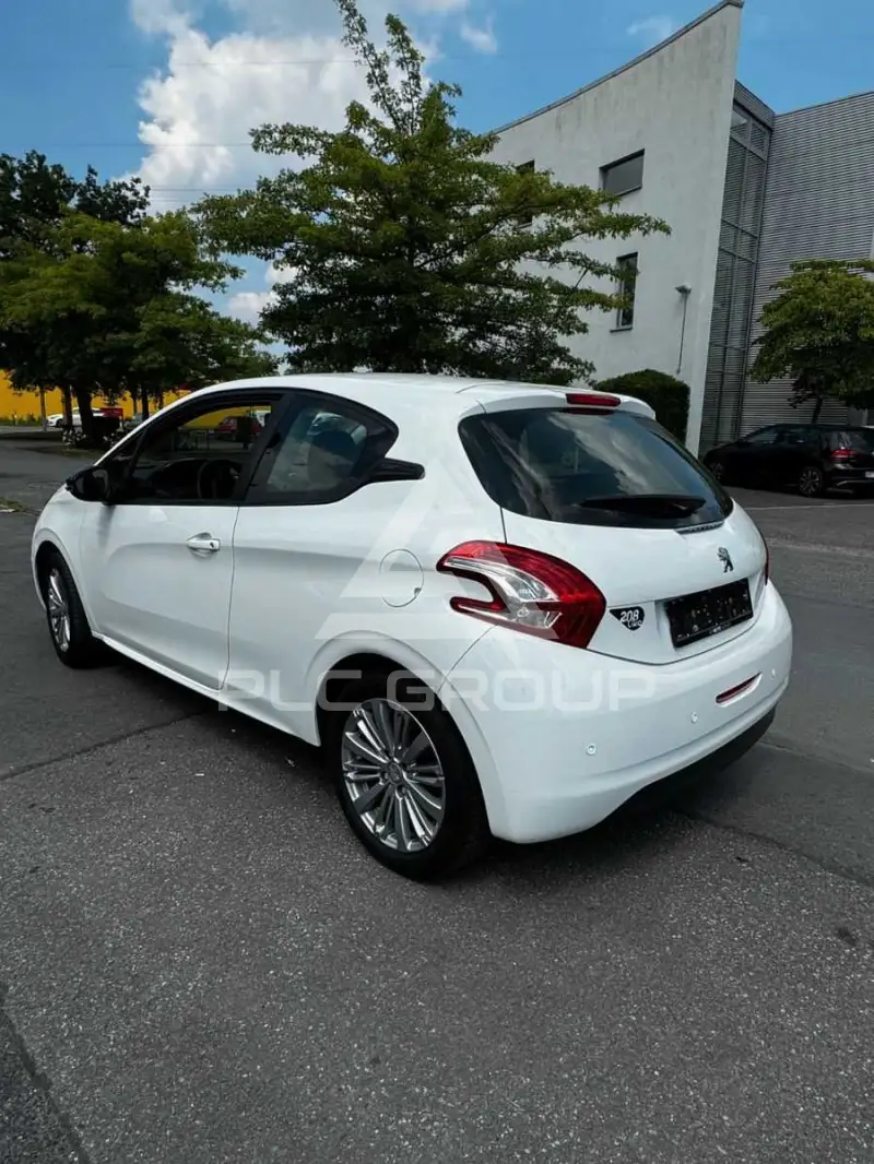2015 Peugeot 208