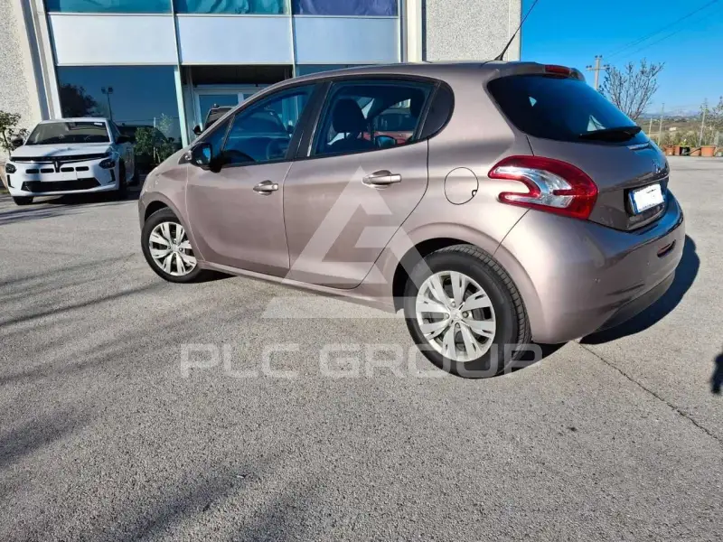 2015 Peugeot 208