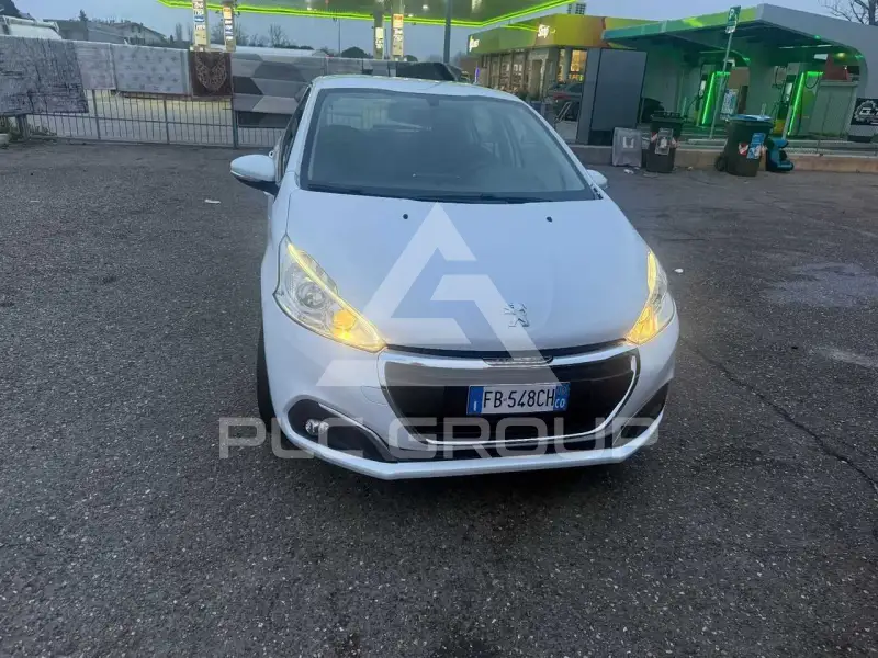 2015 Peugeot 208