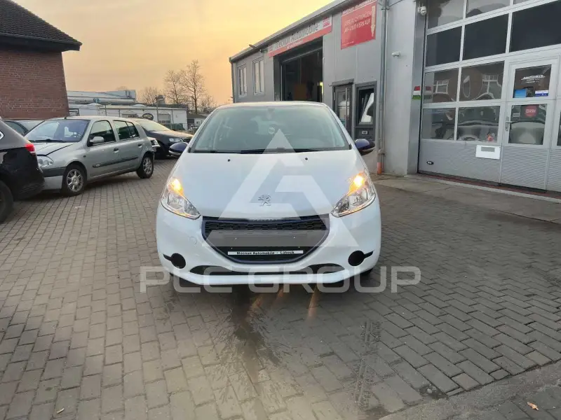 2015 Peugeot 208