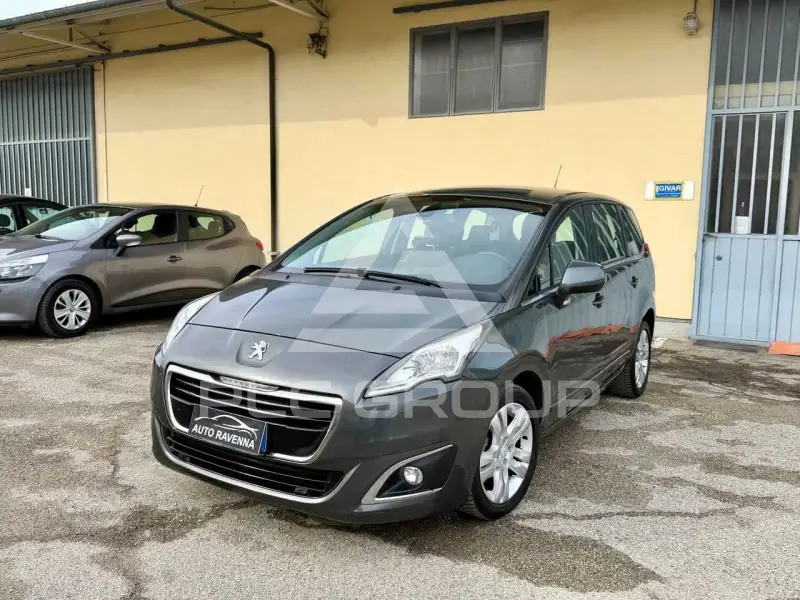 2015 Peugeot 5008