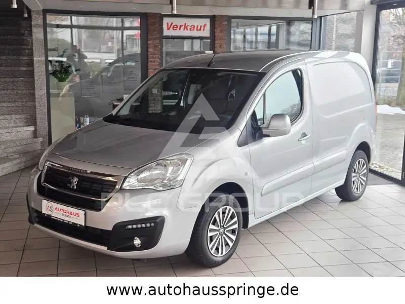 2015 Peugeot Partner