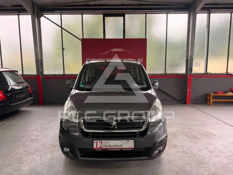 2015 Peugeot Partner