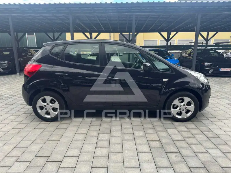 2015 KIA Venga