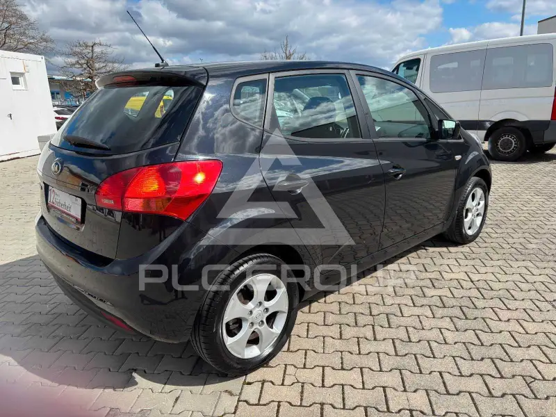 2015 KIA Venga