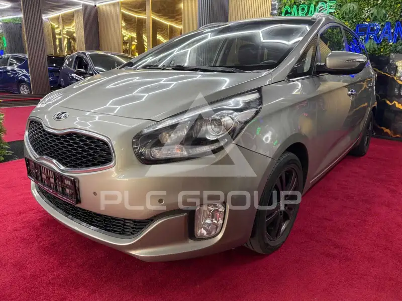 2015 KIA Carens