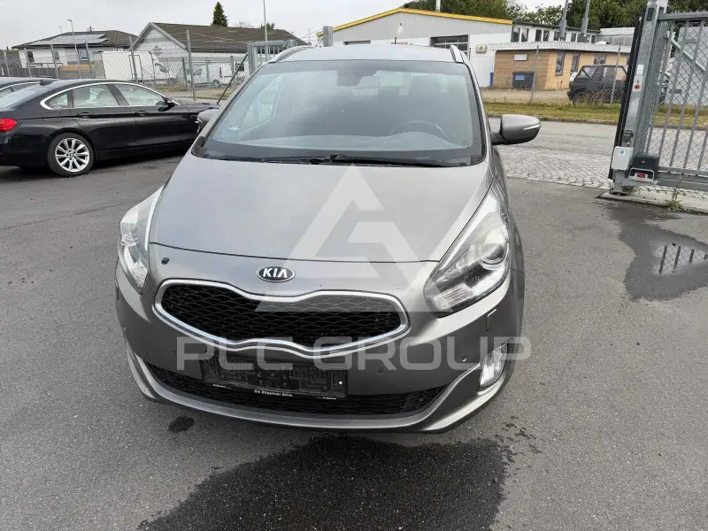 2015 KIA Carens