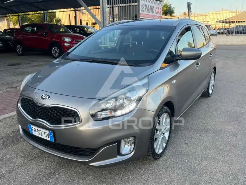 2015 KIA Carens