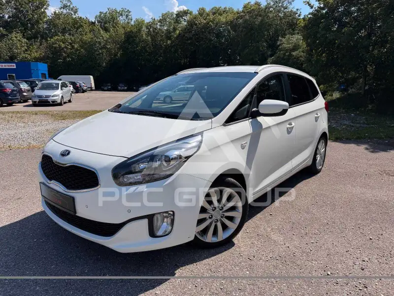2015 KIA Carens