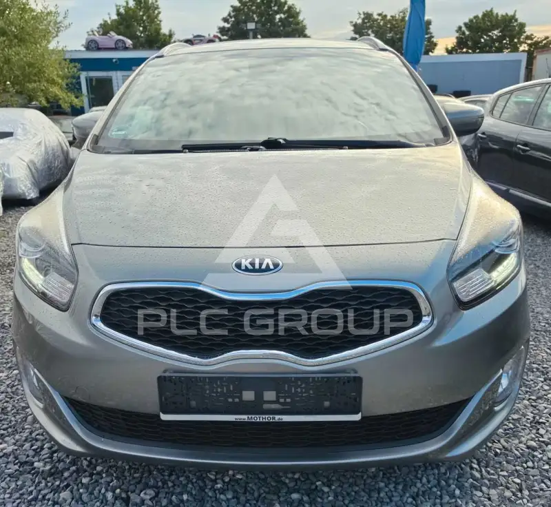 2015 KIA Carens