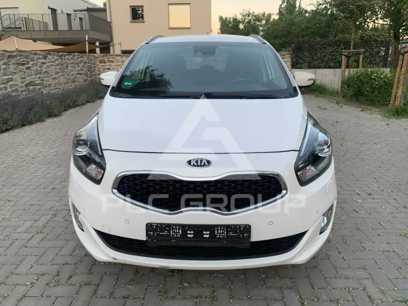 2015 KIA Carens