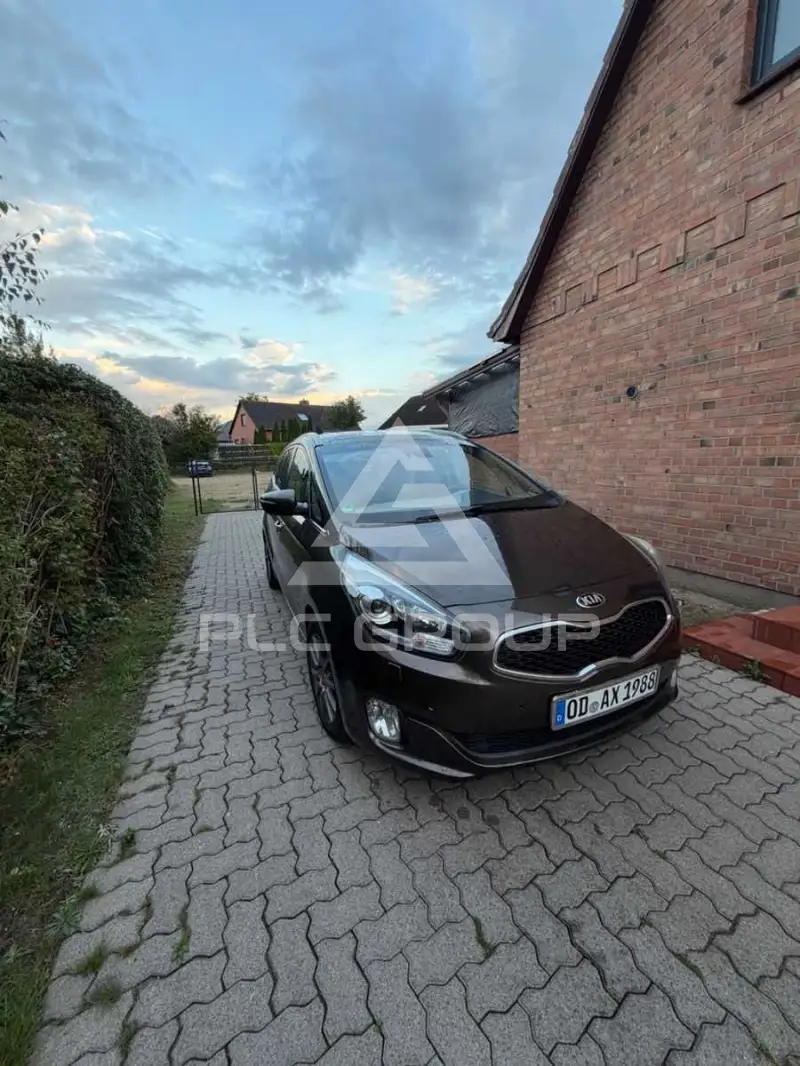 2015 KIA Carens