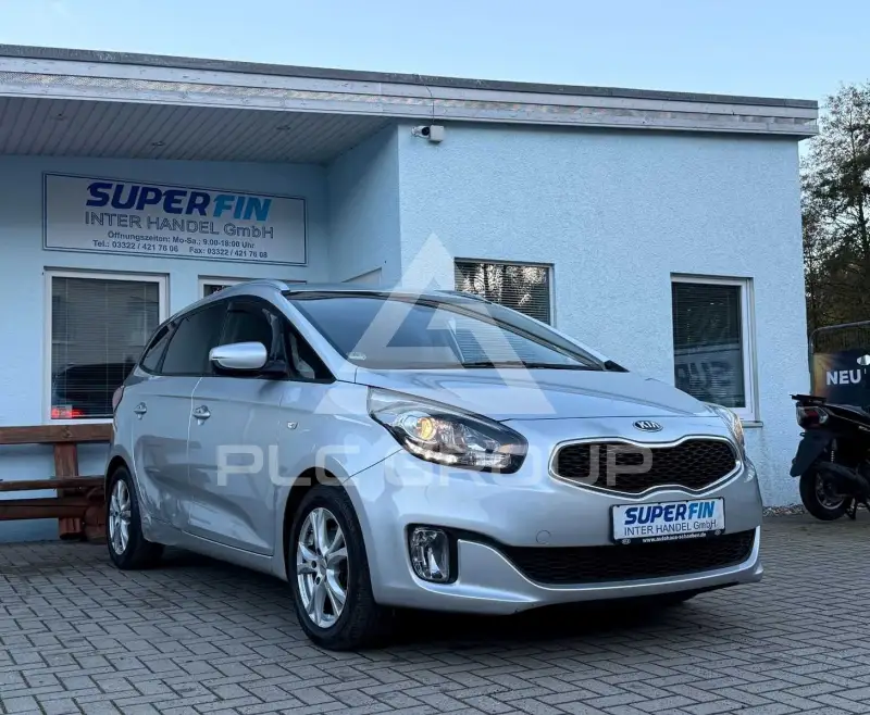 2015 KIA Carens