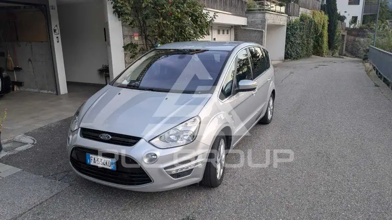 2015 Ford S-Max