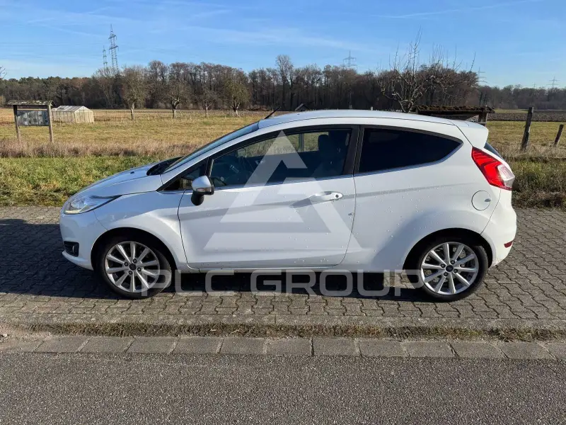2015 Ford FIESTA