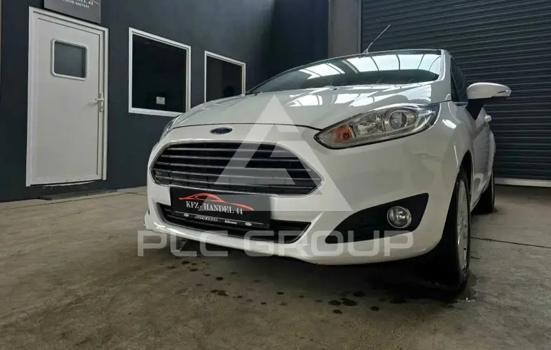 2015 Ford FIESTA