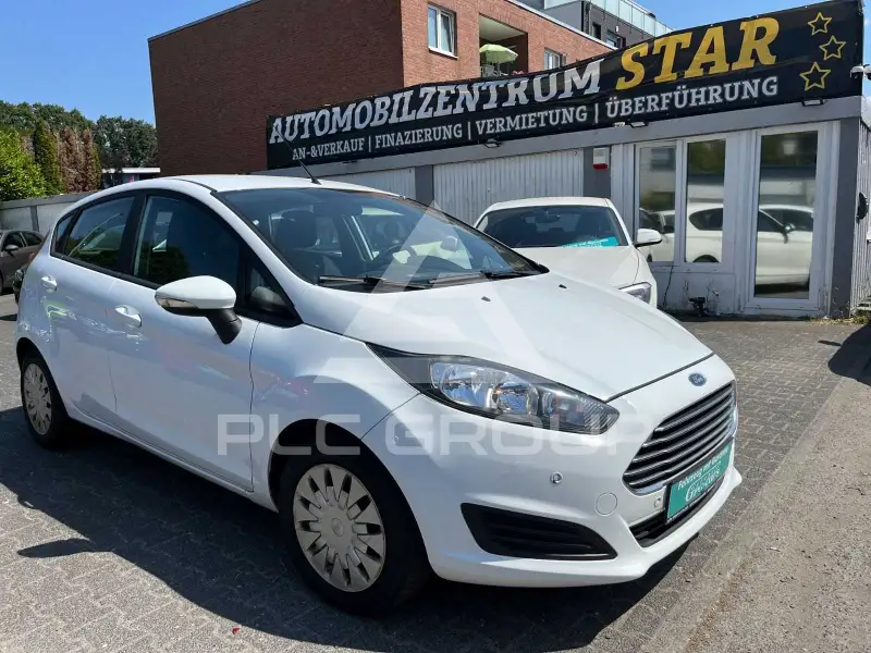 2015 Ford FIESTA