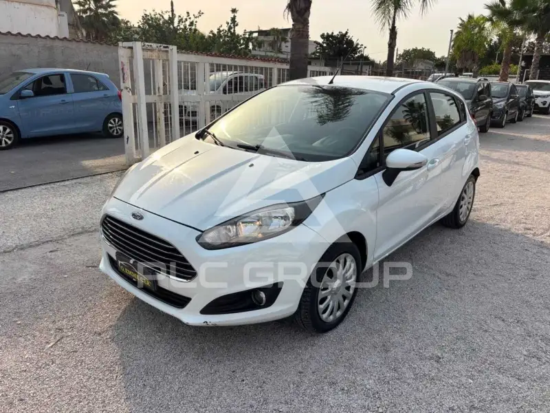 2015 Ford FIESTA