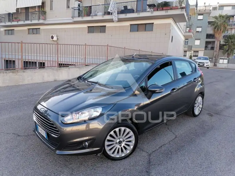 2015 Ford FIESTA