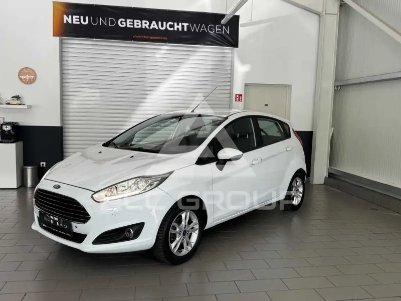 2015 Ford FIESTA