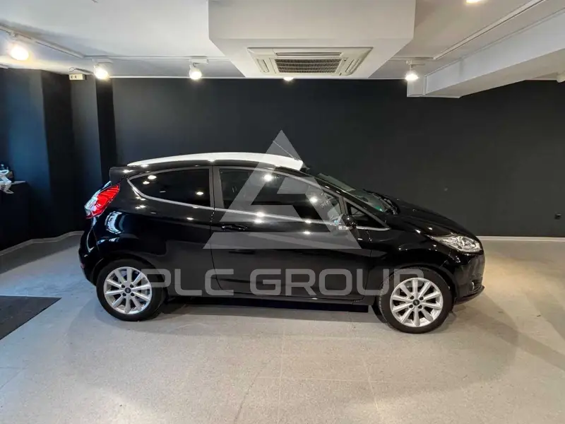 2015 Ford FIESTA
