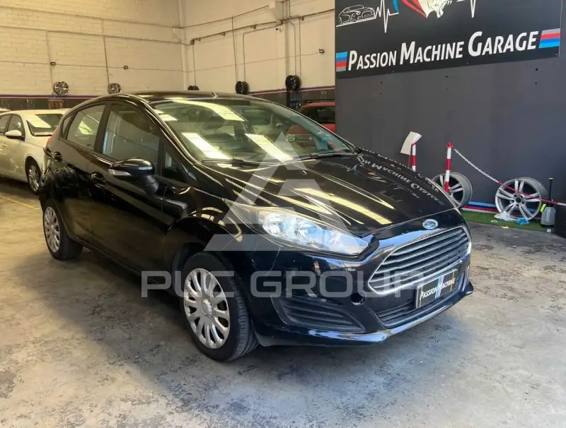 2015 Ford FIESTA
