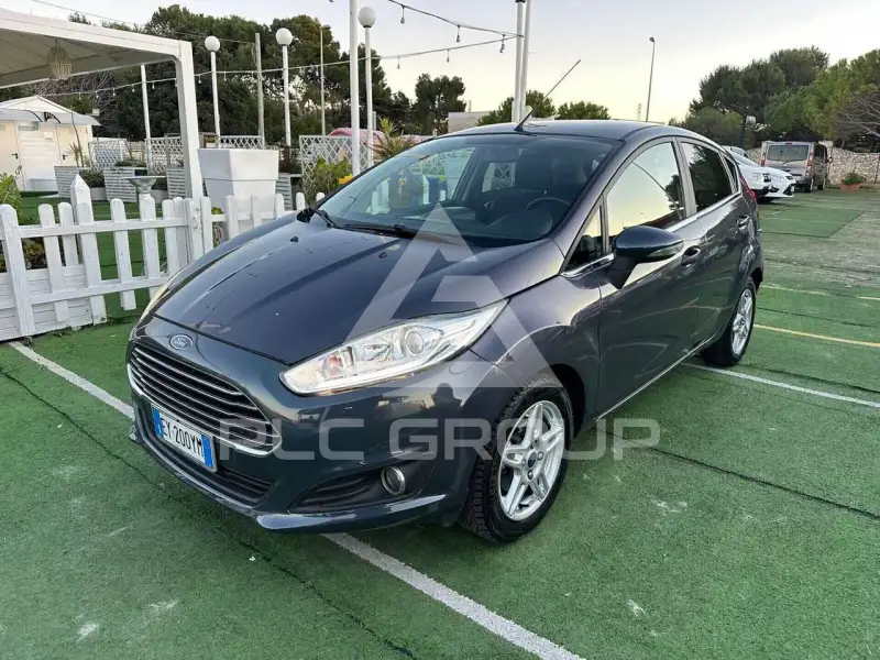 2015 Ford FIESTA