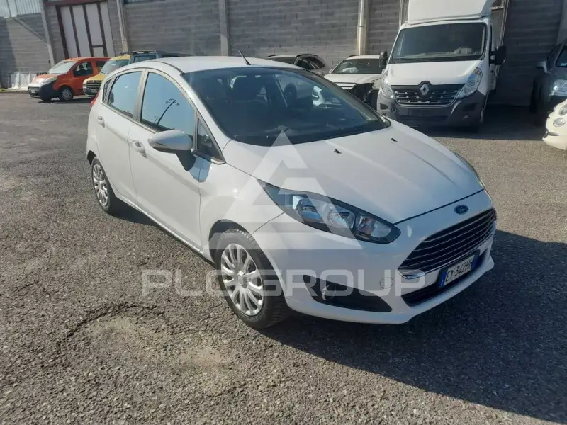 2015 Ford FIESTA