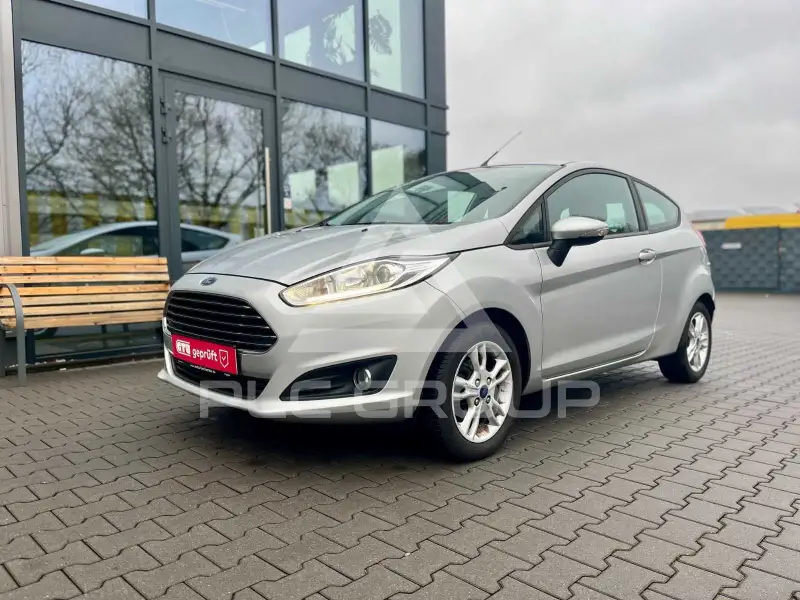 2015 Ford FIESTA