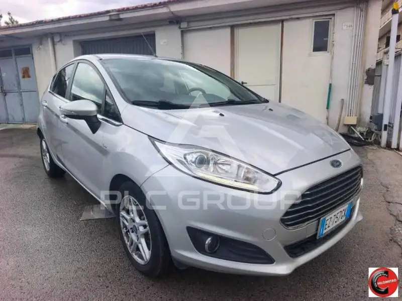 2015 Ford FIESTA