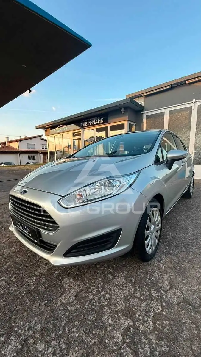 2015 Ford FIESTA