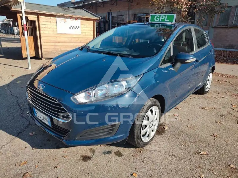 2015 Ford FIESTA