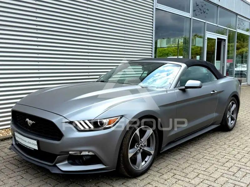 2015 Ford MUSTANG