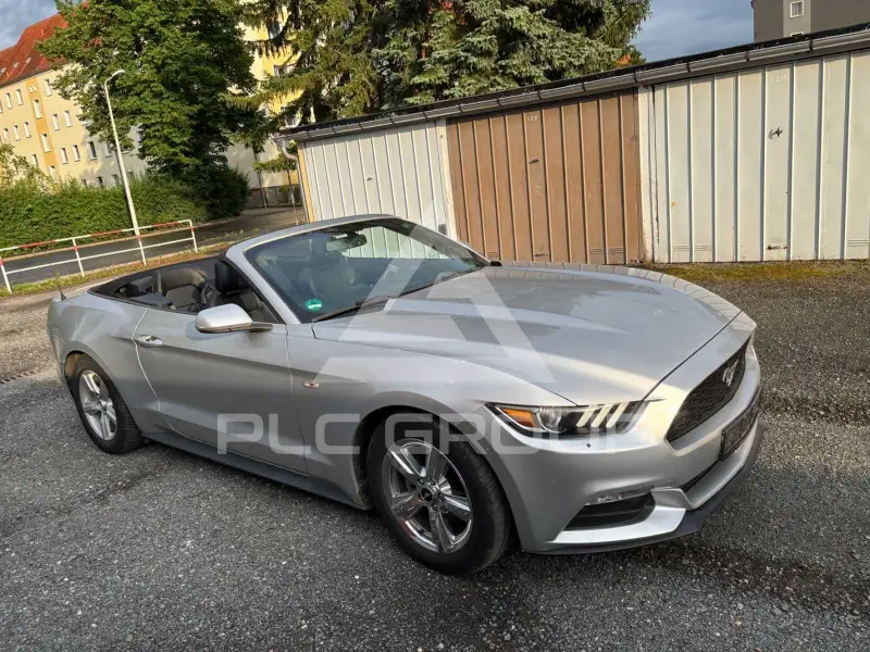 2015 Ford MUSTANG