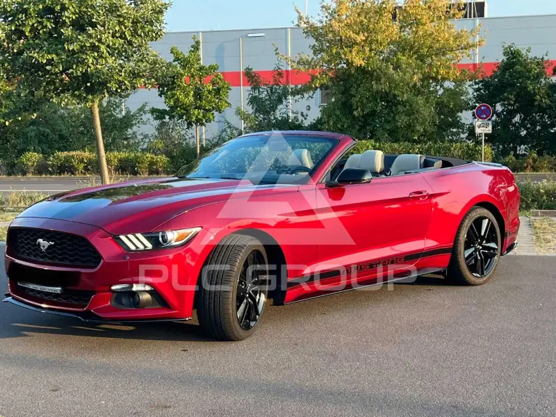 2015 Ford MUSTANG