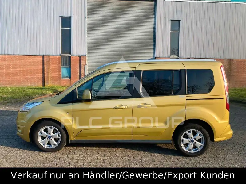 2015 Ford Tourneo