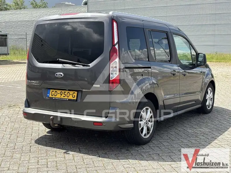 2015 Ford Tourneo