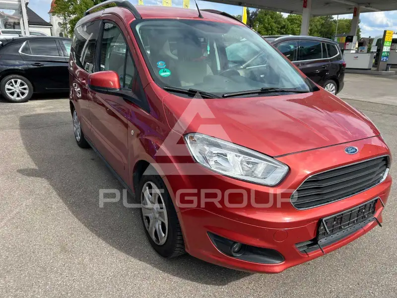 2015 Ford Tourneo