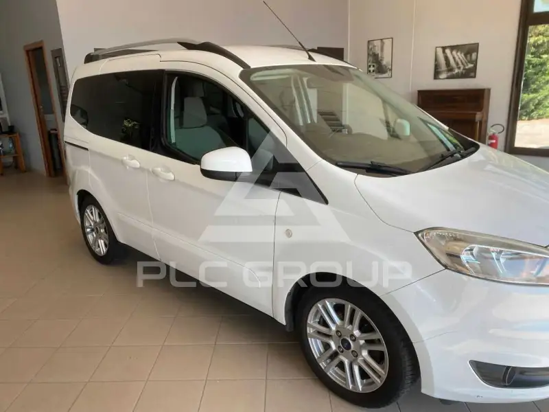 2015 Ford Tourneo