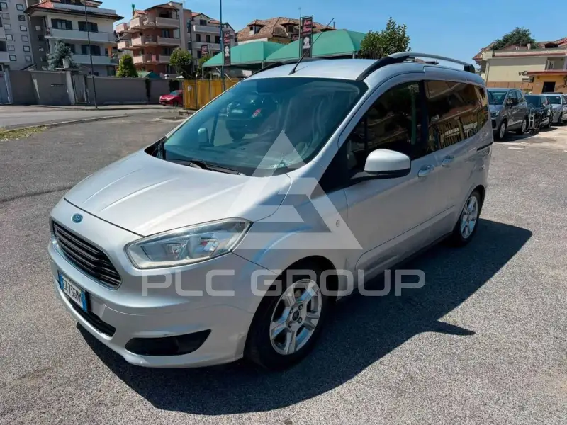 2015 Ford Tourneo