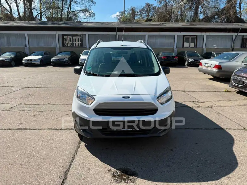 2015 Ford Tourneo