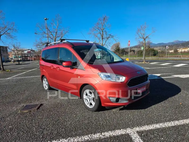 2015 Ford Tourneo