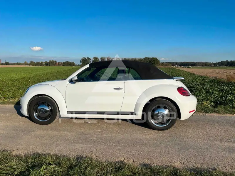2015 Volkswagen BEETLE